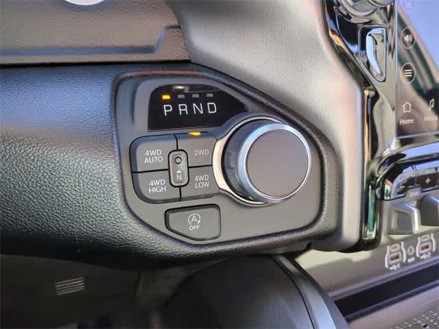 Thumbnail: 2026 RAM 1500 - 32