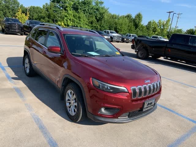 Thumbnail: 2019 Jeep Cherokee - 17