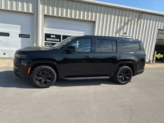 Thumbnail: 2023 Jeep Wagoneer - 16