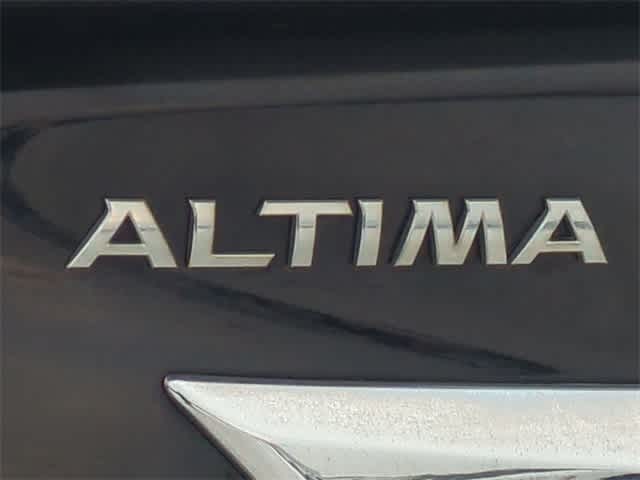 Thumbnail: 2013 Nissan Altima - 12