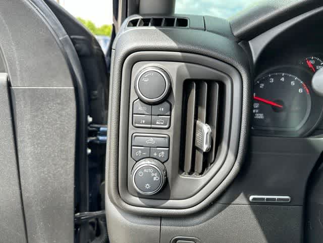 Thumbnail: 2020 Chevrolet Silverado 1500 - 10
