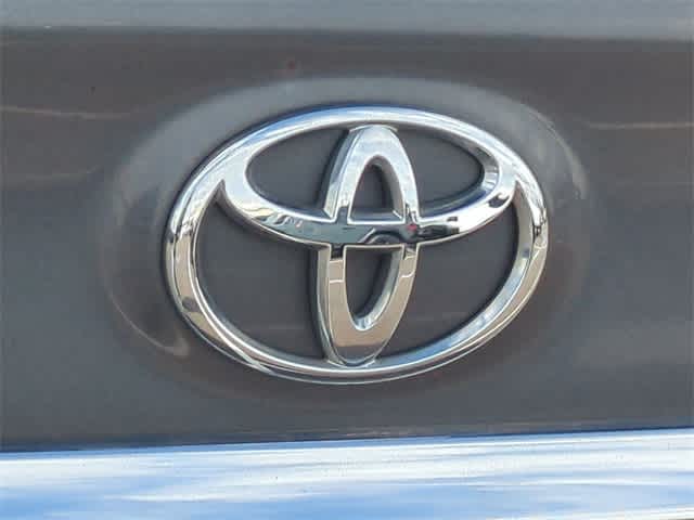 Thumbnail: 2011 Toyota Corolla - 11