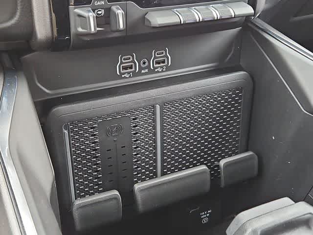 Thumbnail: 2026 RAM 1500 - 32