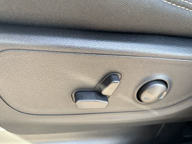 Thumbnail: 2026 RAM 1500 - 7