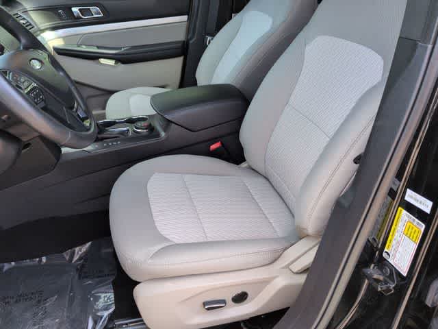 Thumbnail: 2018 Ford Explorer - 16