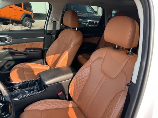 Thumbnail: 2022 Kia Sorento - 3