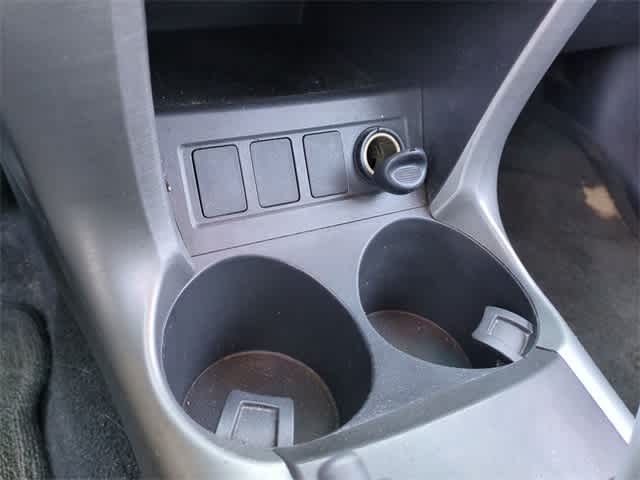 Thumbnail: 2006 Toyota RAV4 - 30