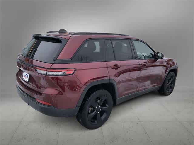 Thumbnail: 2023 Jeep Grand Cherokee - 6