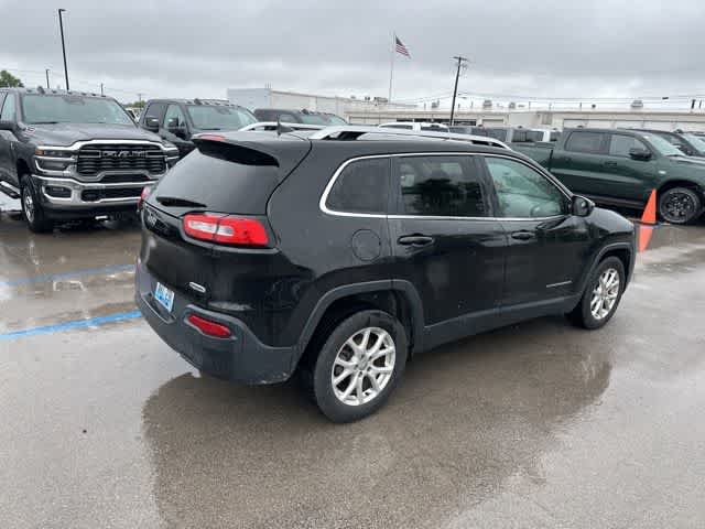 Thumbnail: 2016 Jeep Cherokee - 18