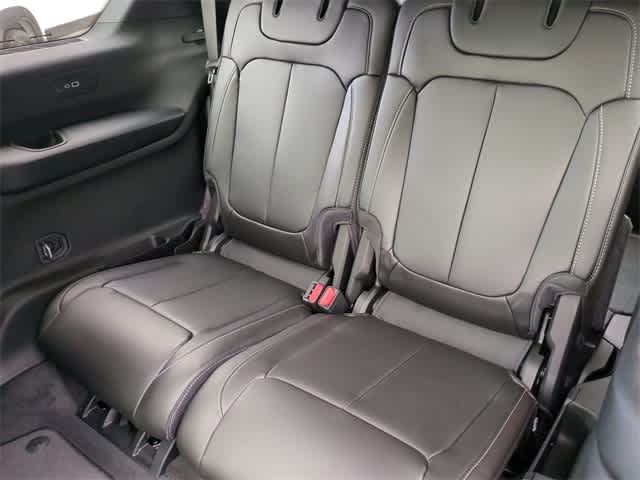 Thumbnail: 2025 Jeep Grand Cherokee L - 40