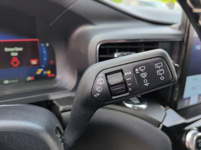 Thumbnail: 2021 Ford Explorer - 27