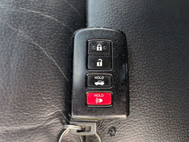 Thumbnail: 2014 Toyota Avalon - 35