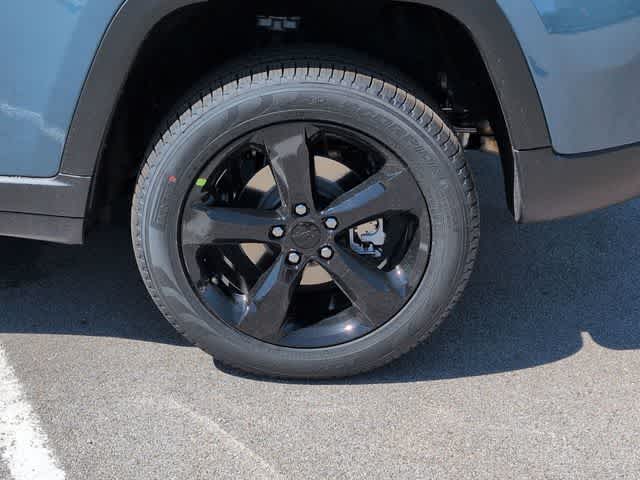 Thumbnail: 2026 Jeep Grand Cherokee - 14