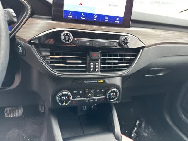 Thumbnail: 2020 Ford Escape - 9