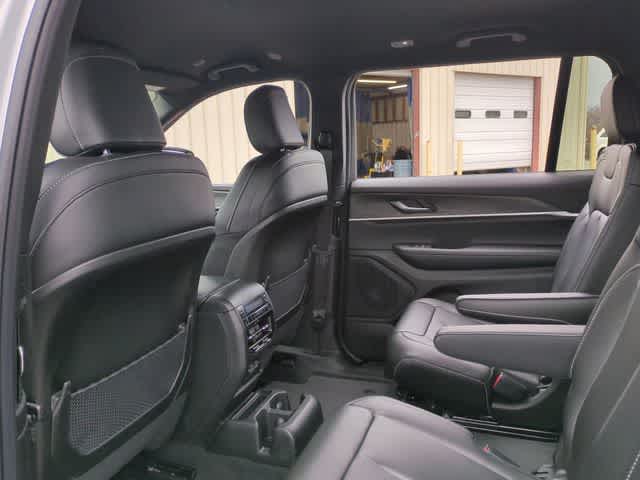 Thumbnail: 2025 Jeep Grand Cherokee L - 19