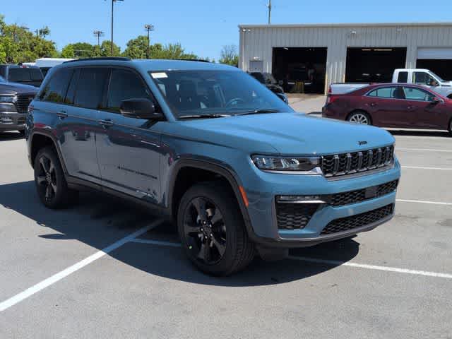 Thumbnail: 2026 Jeep Grand Cherokee - 2