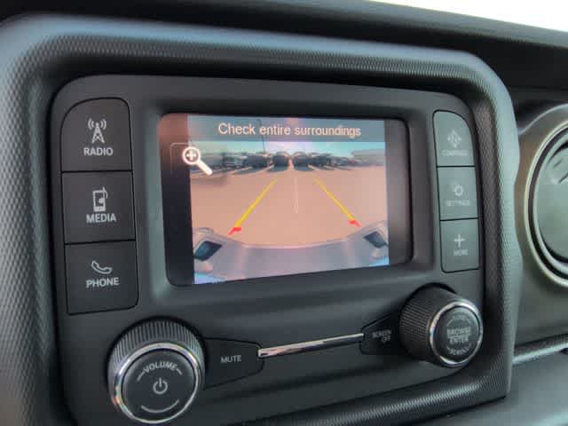 Thumbnail: 2021 Jeep Gladiator - 29