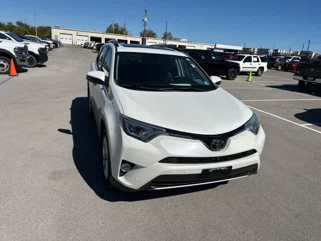Thumbnail: 2018 Toyota RAV4 - 27