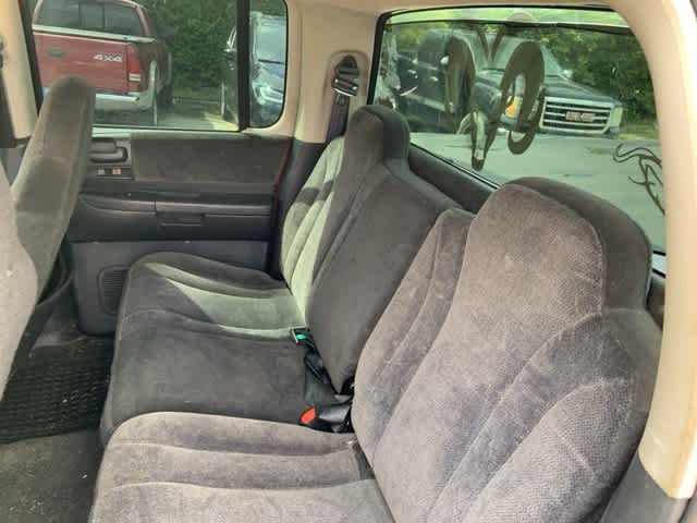 Thumbnail: 2004 Dodge Dakota - 5