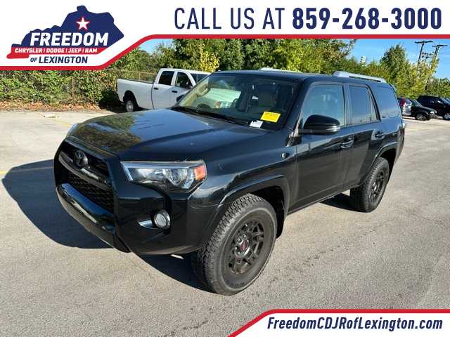 Thumbnail: 2016 Toyota 4Runner - 1