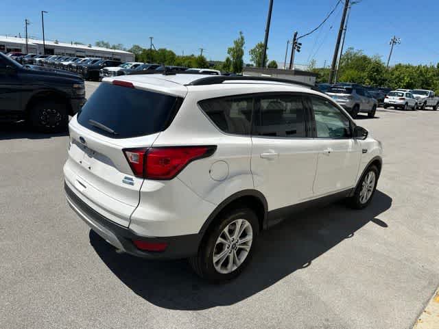 Thumbnail: 2019 Ford Escape - 20
