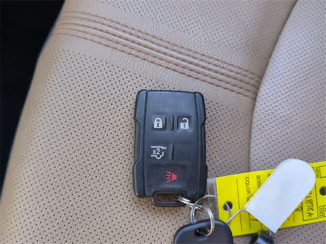 Thumbnail: 2018 Chevrolet Tahoe - 35