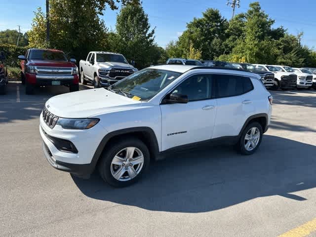 Thumbnail: 2022 Jeep Compass - 13