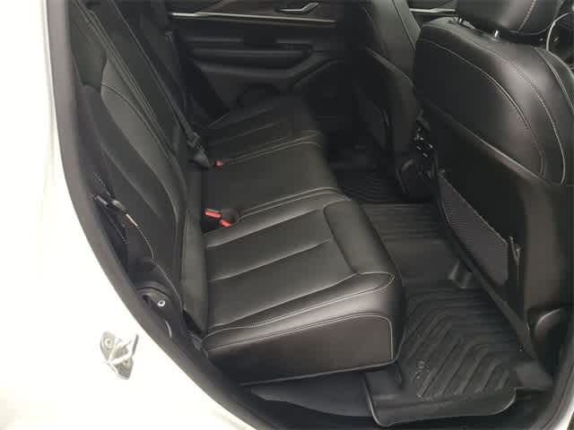 Thumbnail: 2025 Jeep Grand Cherokee - 21