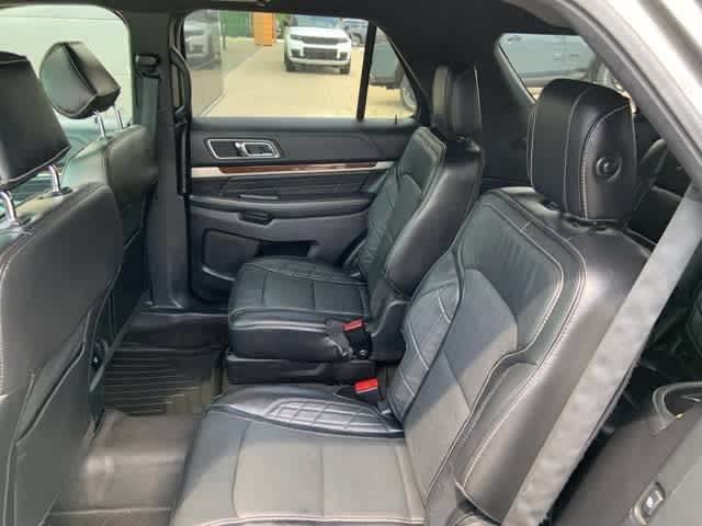 Thumbnail: 2016 Ford Explorer - 14