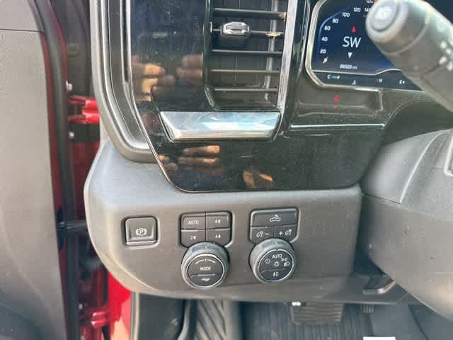 Thumbnail: 2024 Chevrolet Silverado 1500 - 10