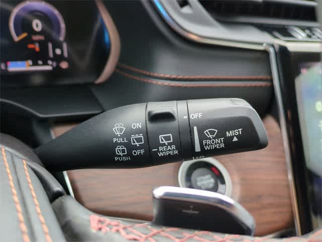 Thumbnail: 2021 Jeep Grand Cherokee L - 28