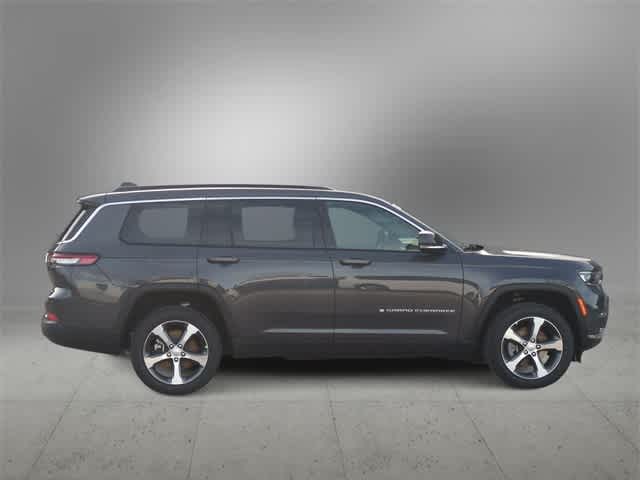 Thumbnail: 2025 Jeep Grand Cherokee L - 9