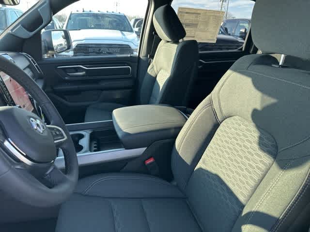 Thumbnail: 2026 RAM 1500 - 3