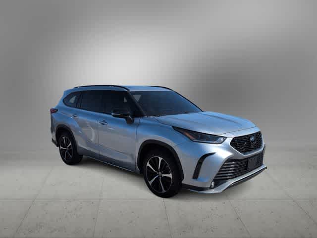 Thumbnail: 2021 Toyota Highlander - 2