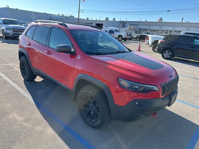 Thumbnail: 2019 Jeep Cherokee - 23