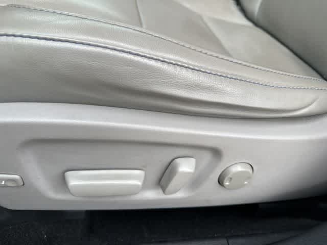 Thumbnail: 2018 Toyota Highlander - 13