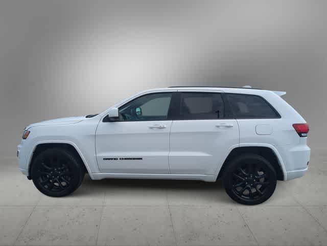 Thumbnail: 2018 Jeep Grand Cherokee - 5