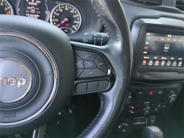 Thumbnail: 2019 Jeep Renegade - 25