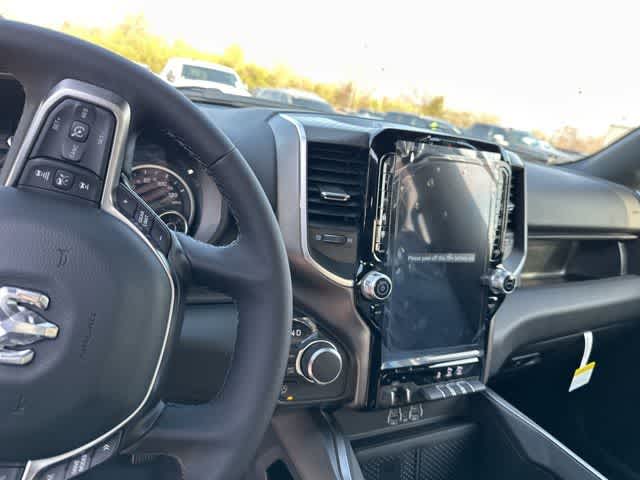 Thumbnail: 2026 RAM 1500 - 3