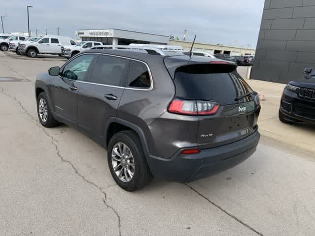 Thumbnail: 2019 Jeep Cherokee - 18