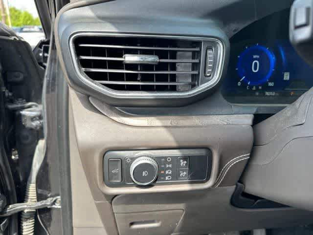 Thumbnail: 2020 Ford Explorer - 12