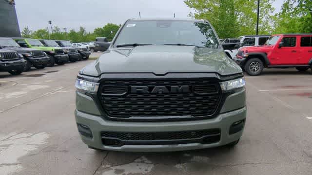 Thumbnail: 2026 RAM 1500 - 3