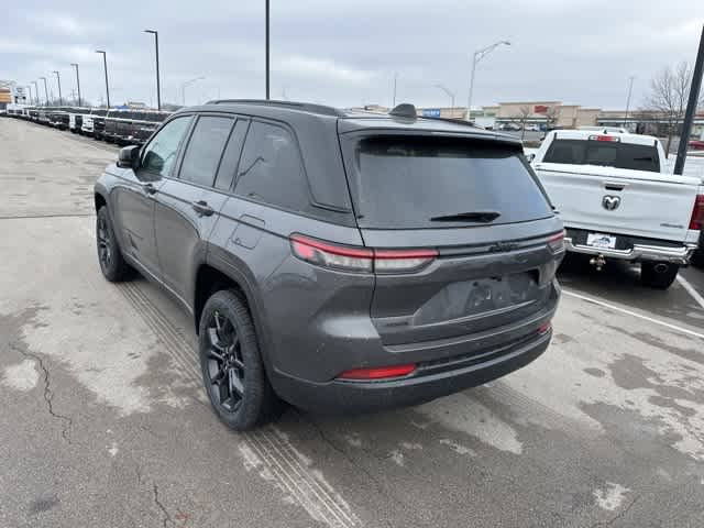 Thumbnail: 2025 Jeep Grand Cherokee - 18