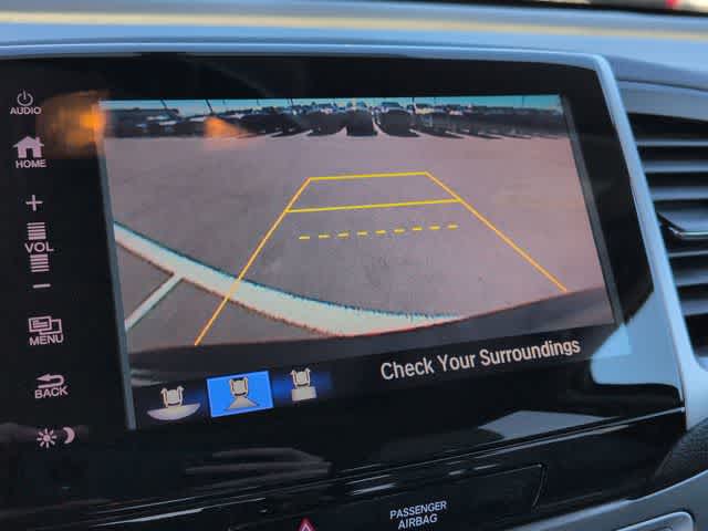 Thumbnail: 2018 Honda Pilot - 30