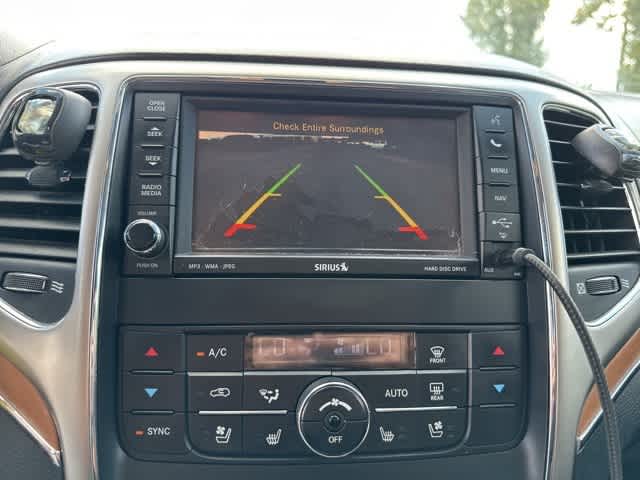 Thumbnail: 2011 Jeep Grand Cherokee - 9
