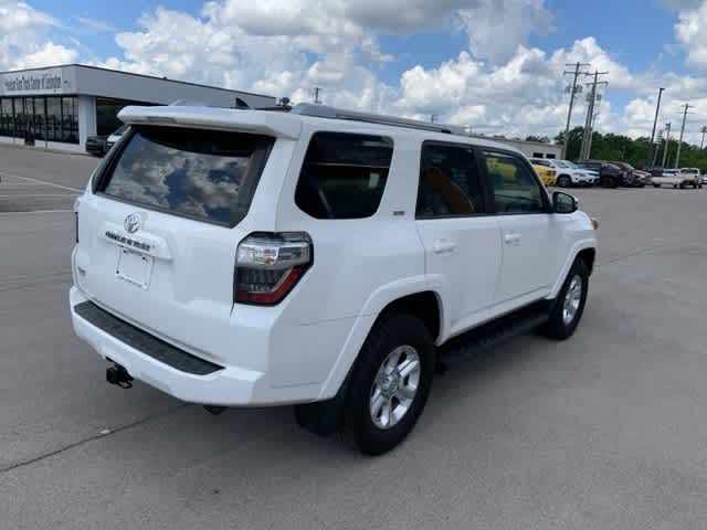 Thumbnail: 2015 Toyota 4Runner - 24