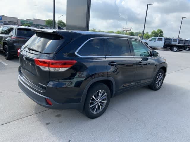 Thumbnail: 2018 Toyota Highlander - 26