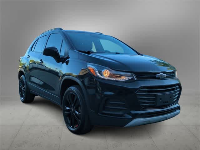 Thumbnail: 2018 Chevrolet Trax - 2