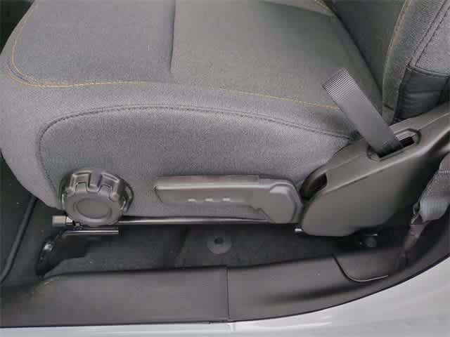 Thumbnail: 2025 Jeep Gladiator - 17