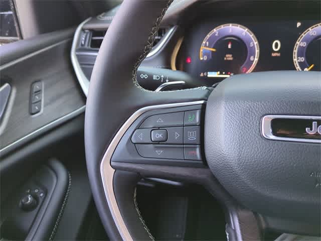 Thumbnail: 2025 Jeep Grand Cherokee L - 24